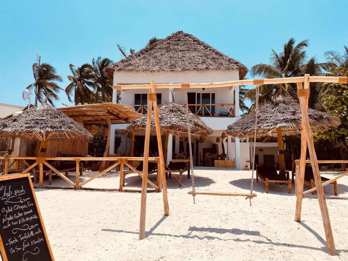Helwas Zanzibar 3* בווג'ו