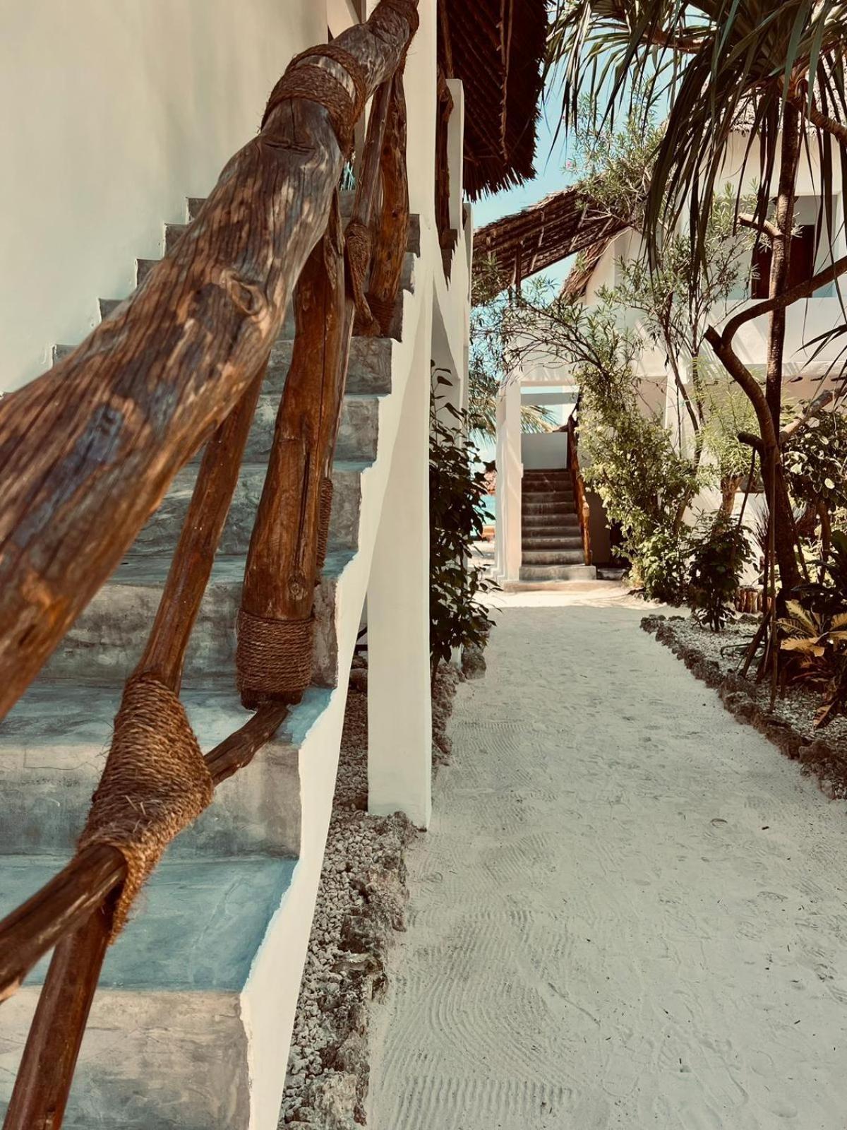 Helwas Zanzibar 3* בווג'ו