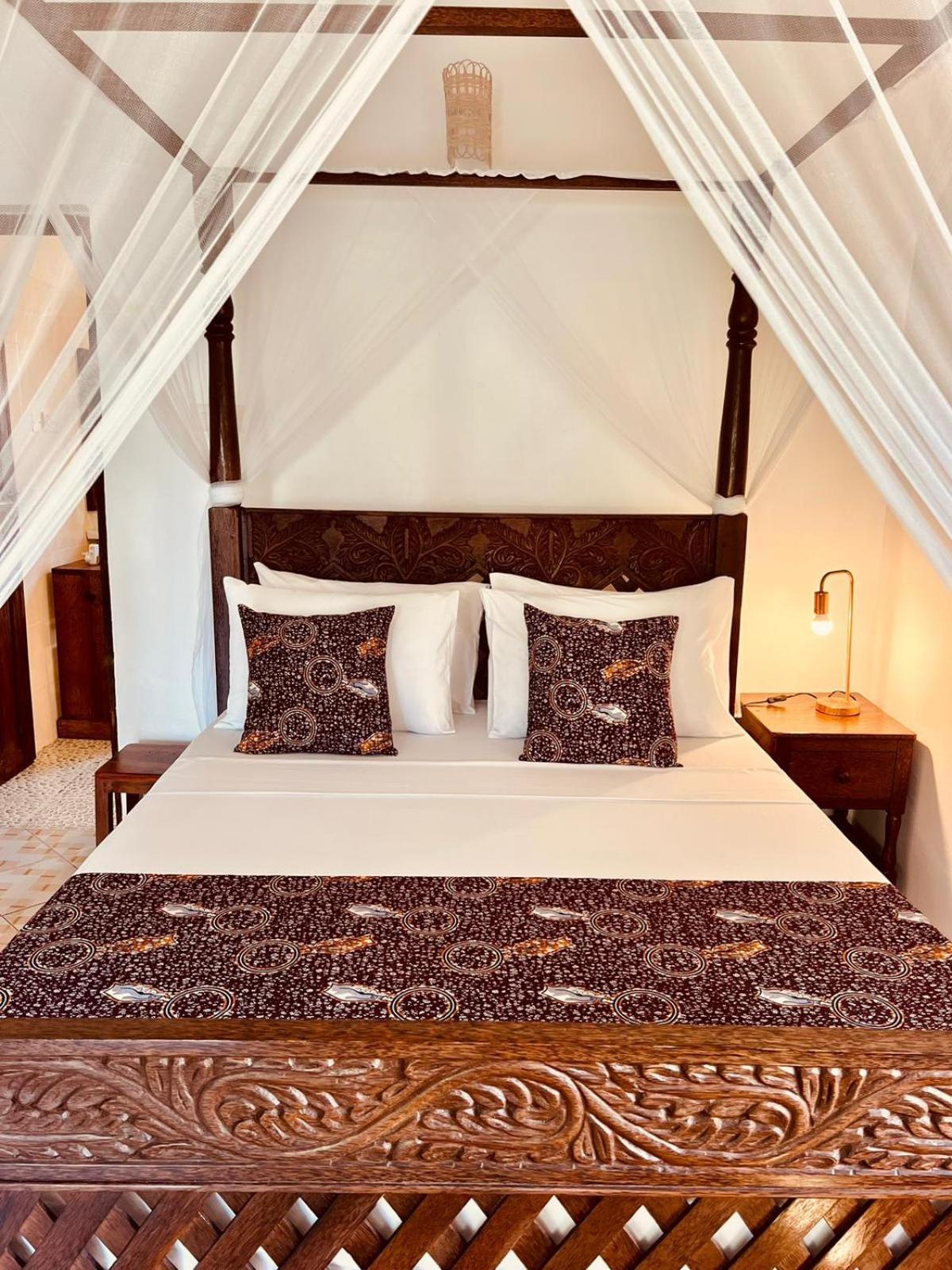 Helwas Zanzibar 3* בווג'ו